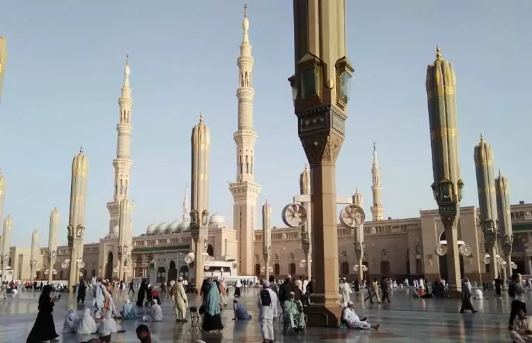 10 Nights 4 Star Umrah Package from USA