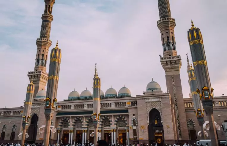 14 Nights 5 Star Umrah Package from USA